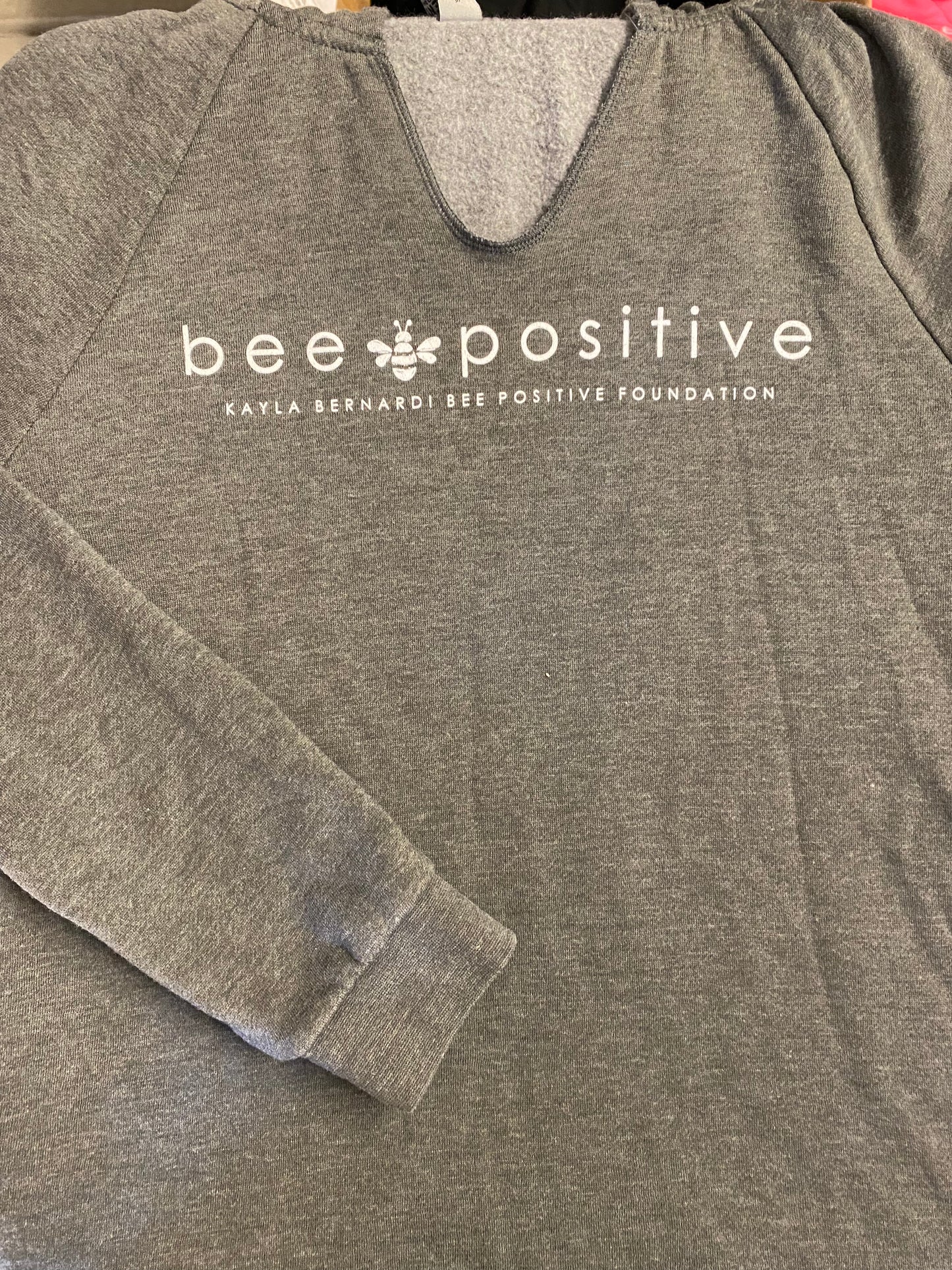 Women's grey sweatshirt with white bee